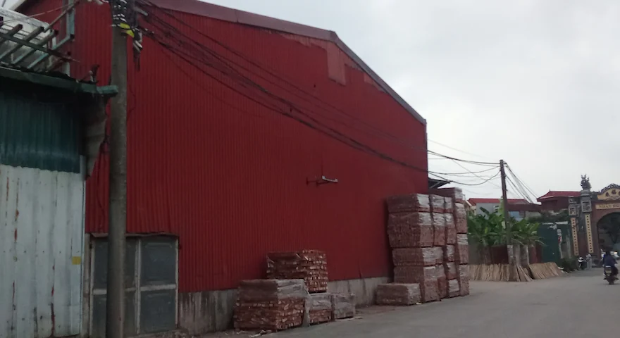 Mặt sau kho xưởng 650m2 Ninh Sở - Hồng Vân